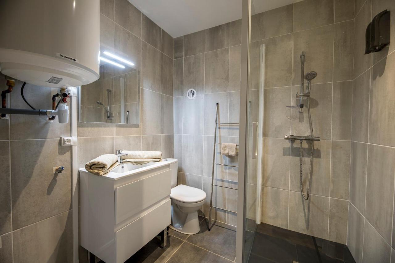 Quartier Du Chateau, Superbe Appartement Avec Parking Pau Exterior photo